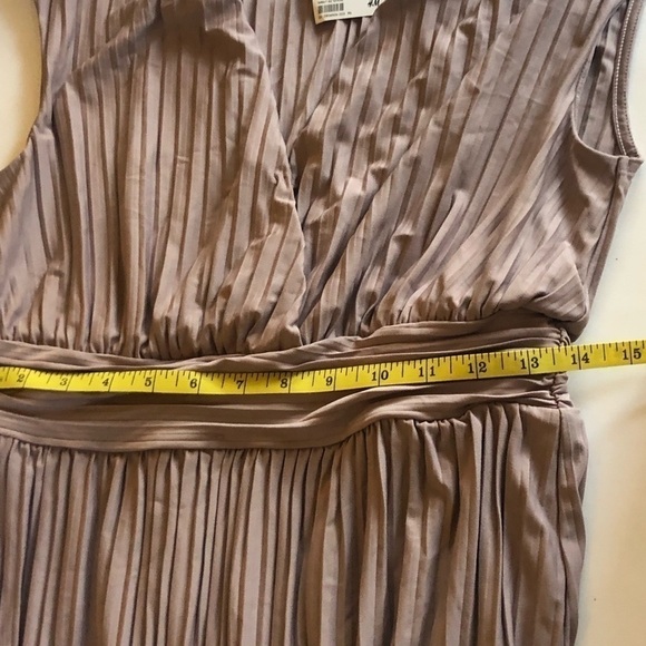 H&M Wrapover Long Pleated Cap Sleeves Maxi Dress Size S - Picture 12 of 16